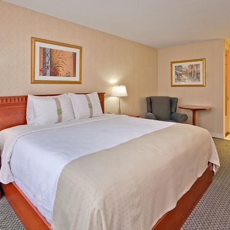 Holiday Inn Montreal Midtown 部屋 写真