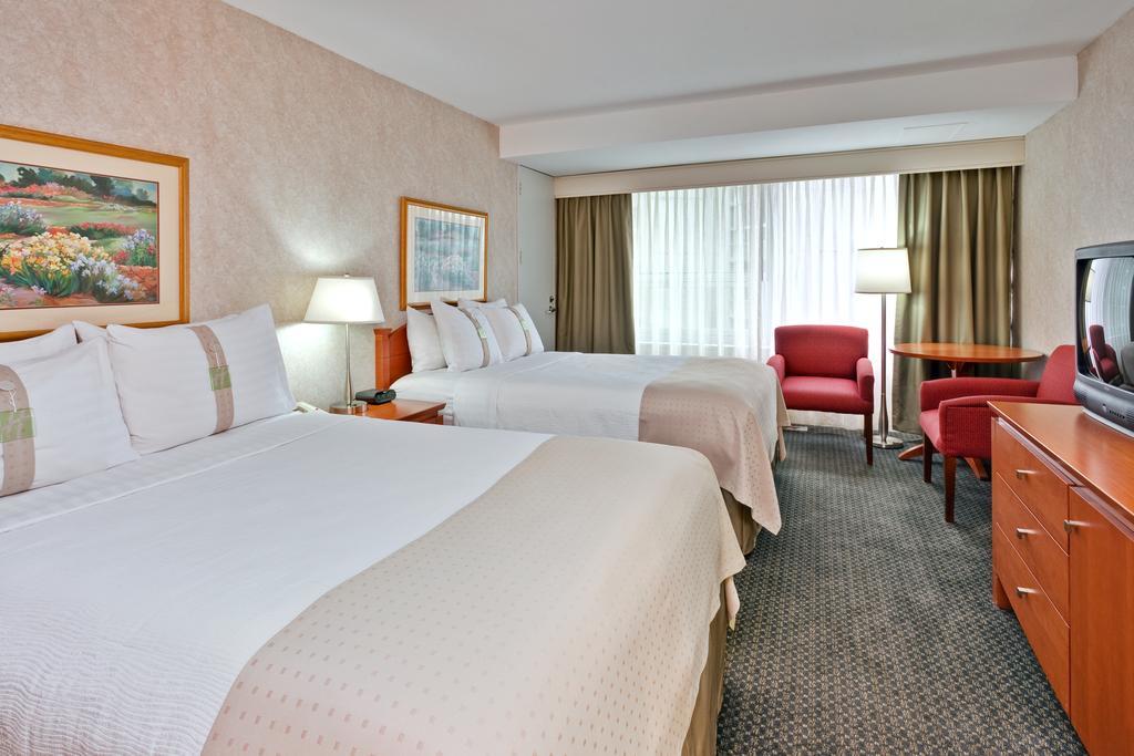 Holiday Inn Montreal Midtown 部屋 写真
