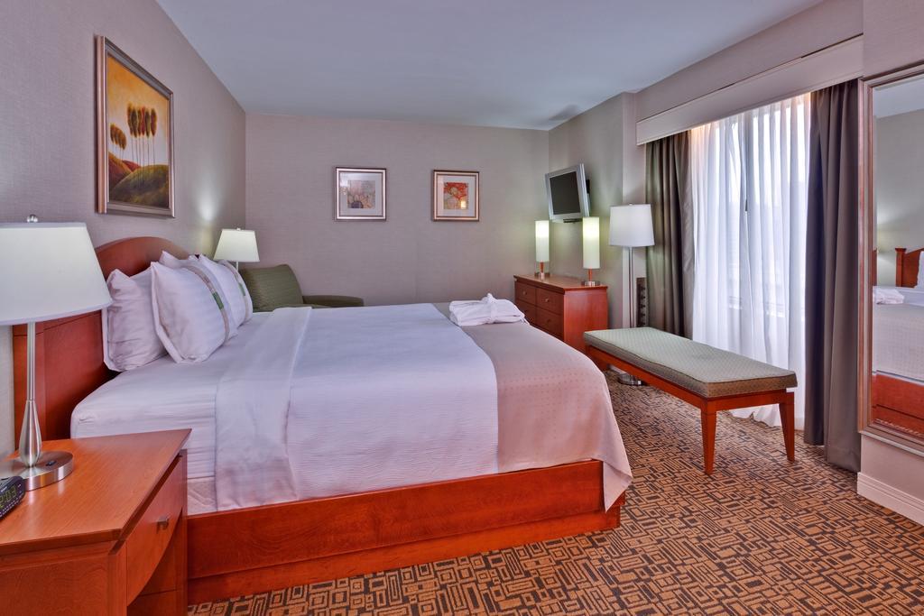 Holiday Inn Montreal Midtown 部屋 写真